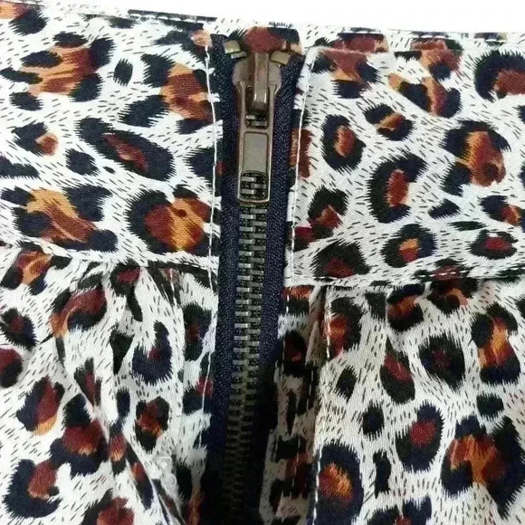 Leopard print ruffle mini skirt - Picture 4 of 6